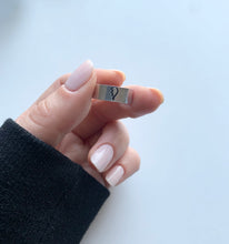 Load image into Gallery viewer, Broken Heart (Right)